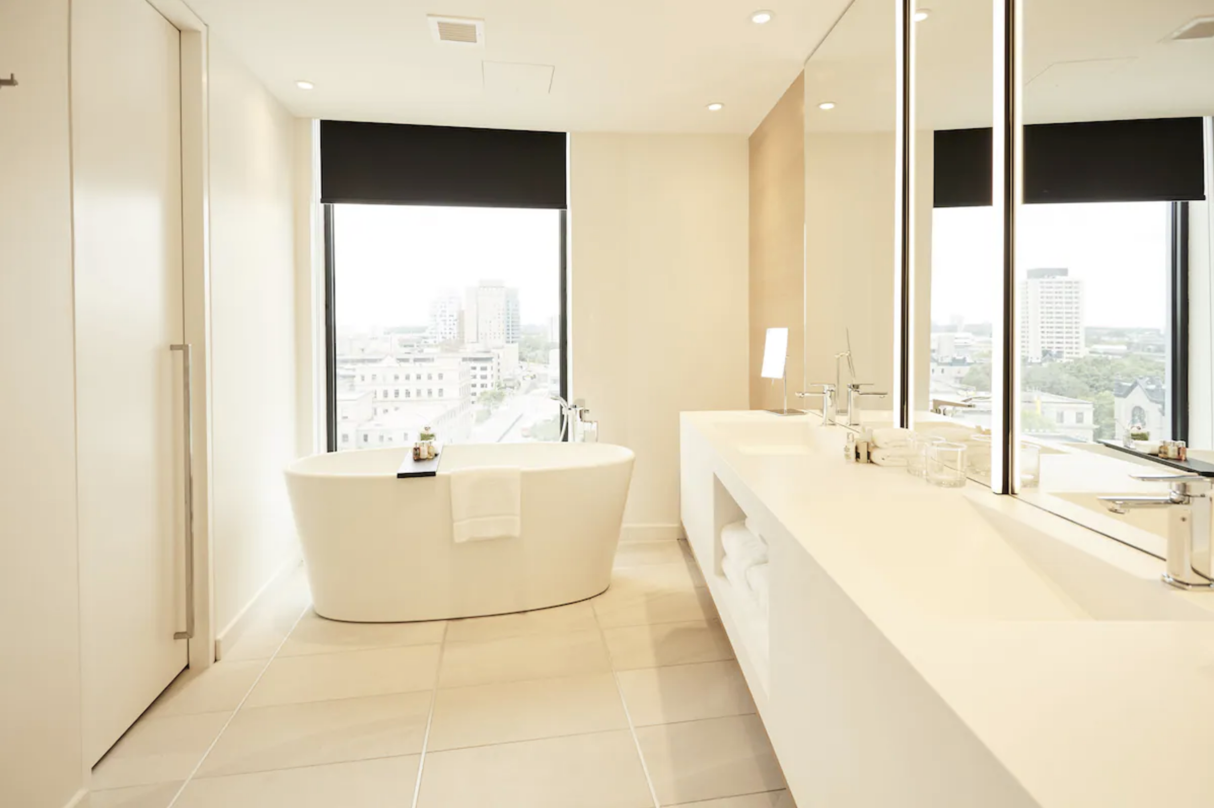 3. Le Germain Hotel Ottawa - Premier Room, 2 Queen Beds, City View | Bathroom