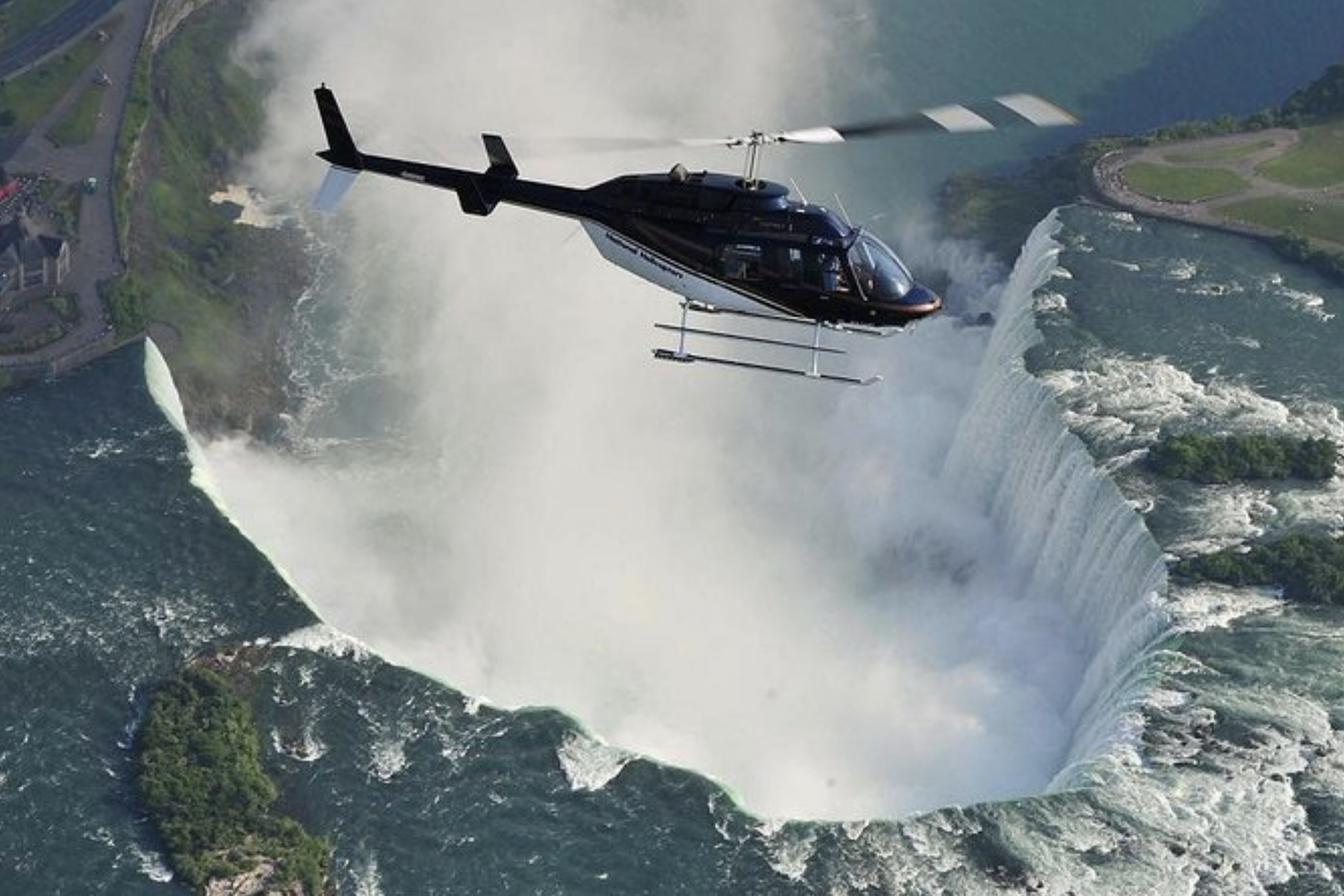 3. [Private Tour] Romantic Niagara Falls Helicopter Flight