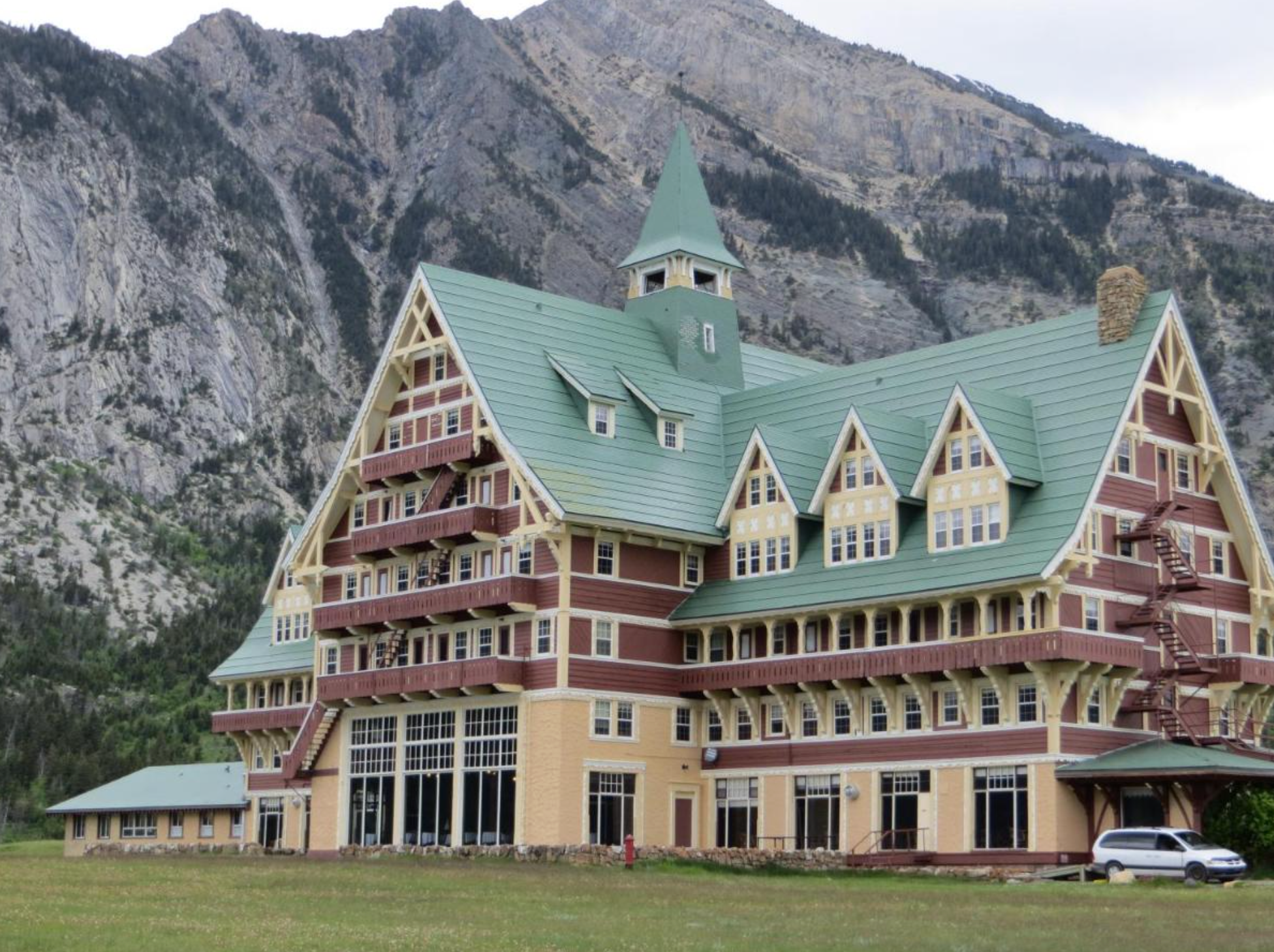 4. Prince of Wales Hotel