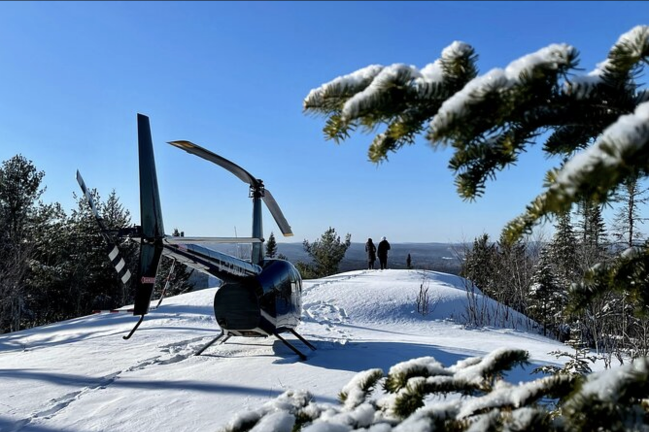 5. Helicopter Tour Over Mont-Tremblant 70KM ( 20 min )