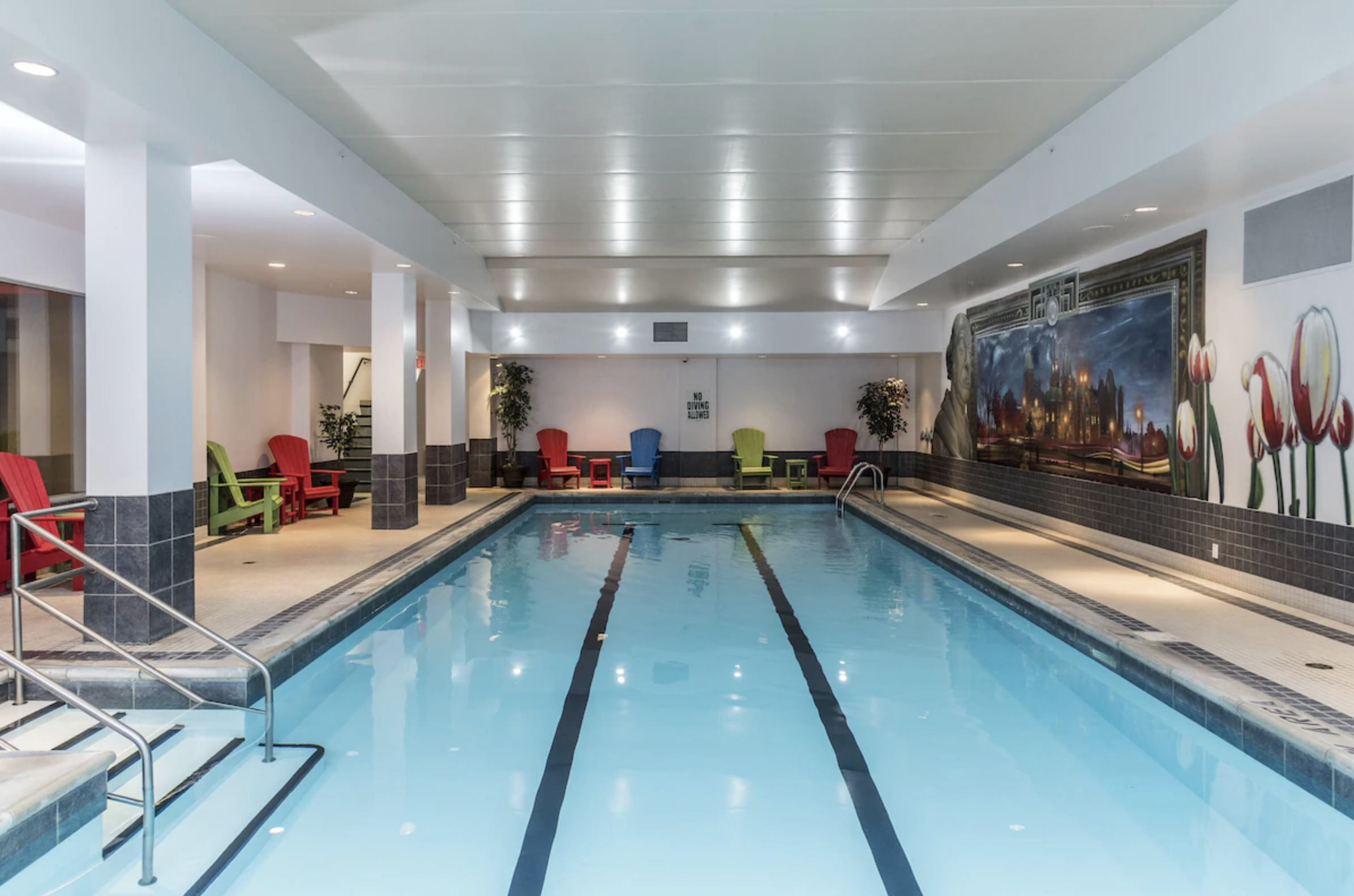 5. Lord Elgin Hotel - Indoor pool