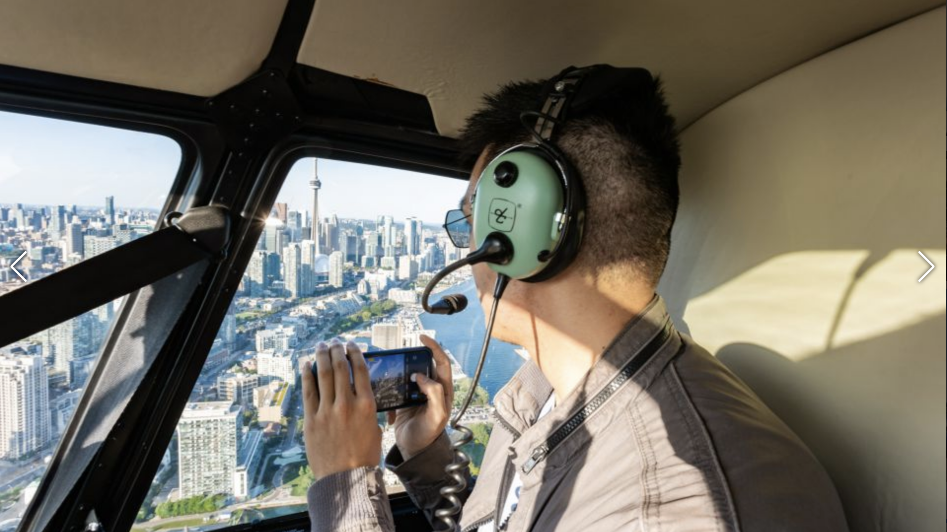 6. Toronto City Sightseeing Helicopter Tour