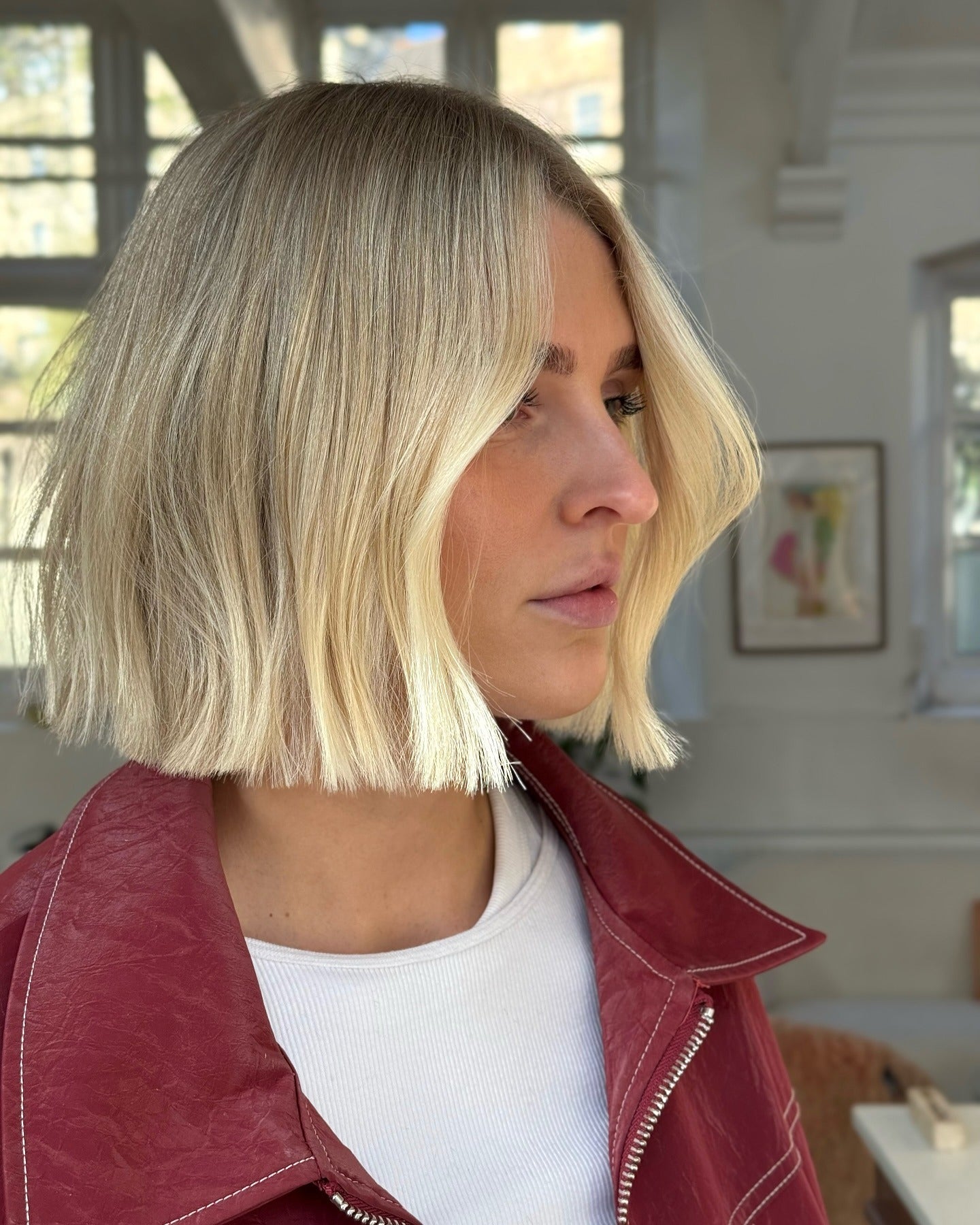 8. Buttery Blonde Blunt Bob with Volume (Blunt Bob Hairstyles)