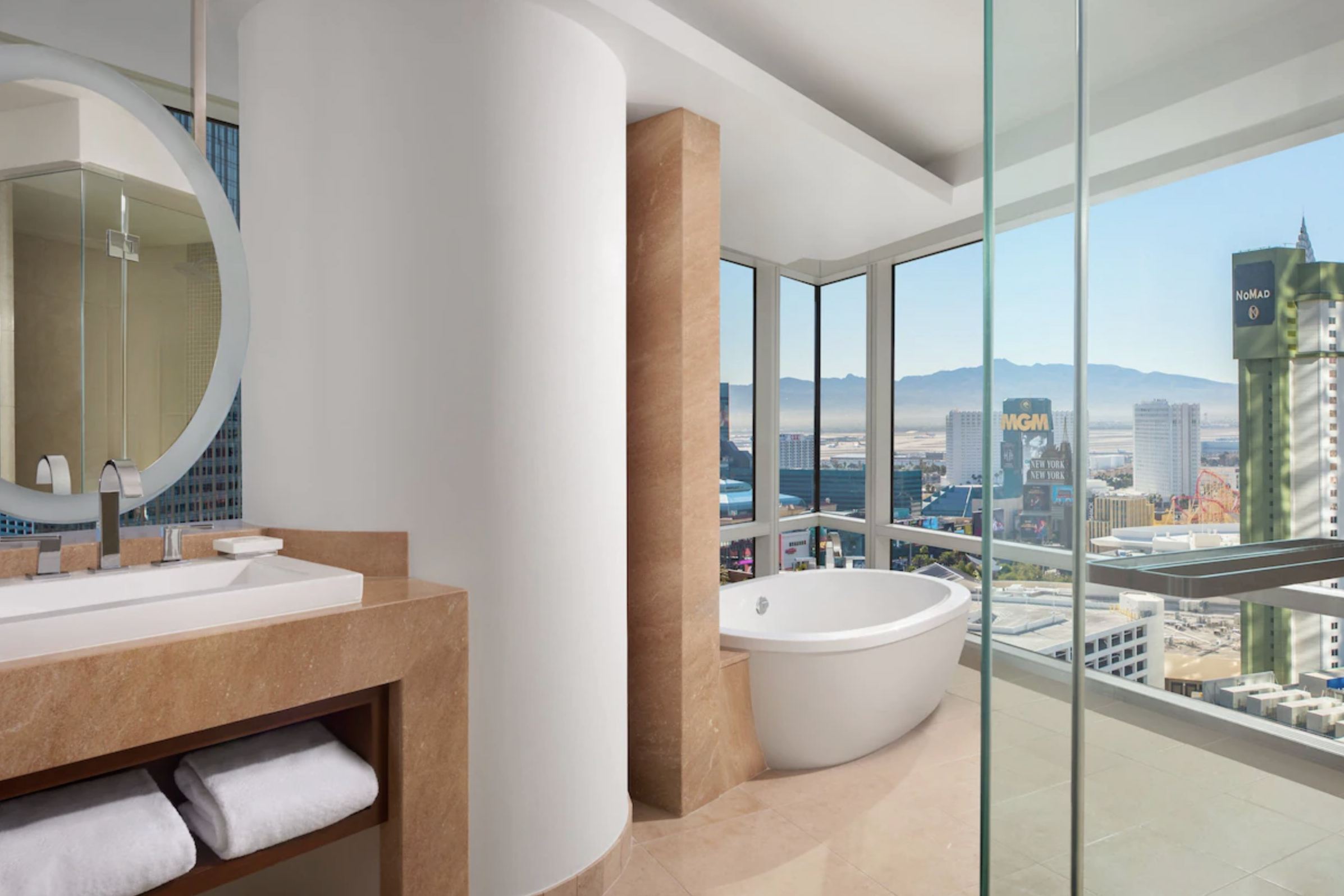 ARIA Resort & Casino - Corner Suite Panoramic View