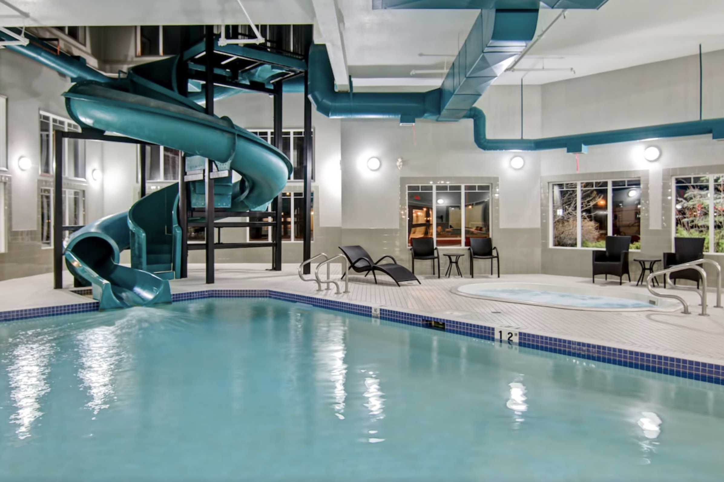 Canalta Brooks Waterslide, Jacuzzi and Pool