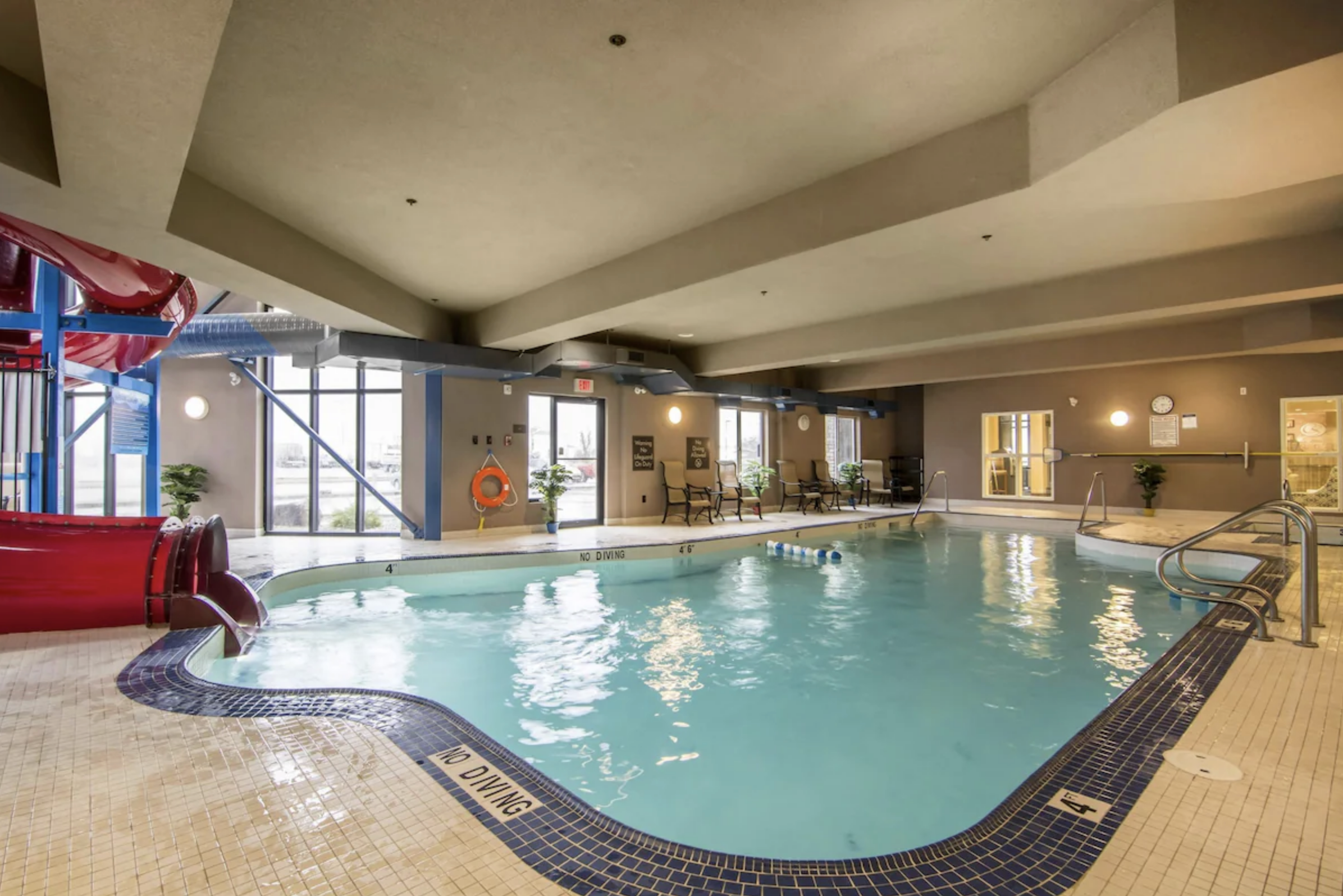 Comfort Suites Saskatoon - Image from the Hotel Pool with Waterslide