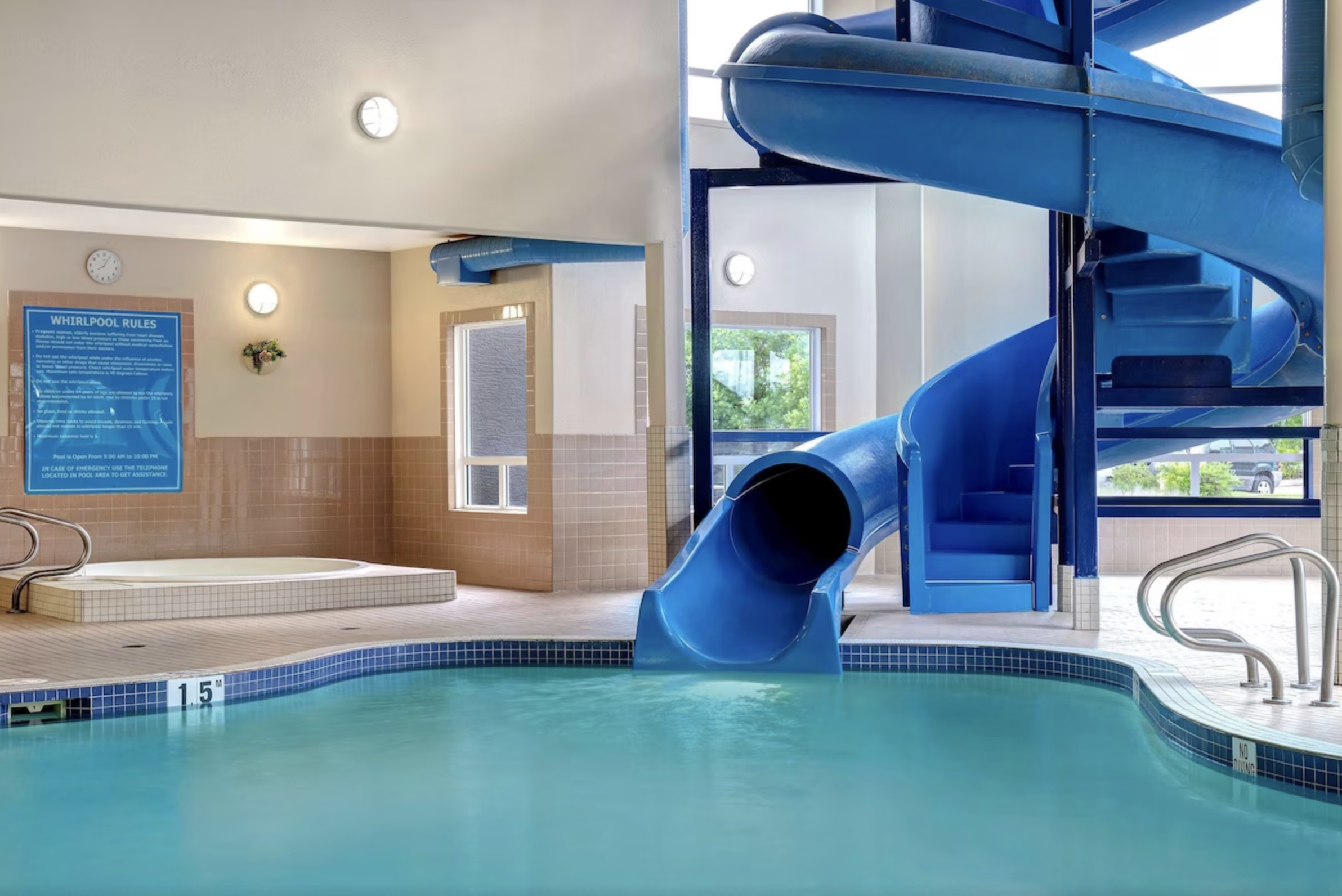 Days Inn by Wyndham Medicine Hat Waterslide and Pool