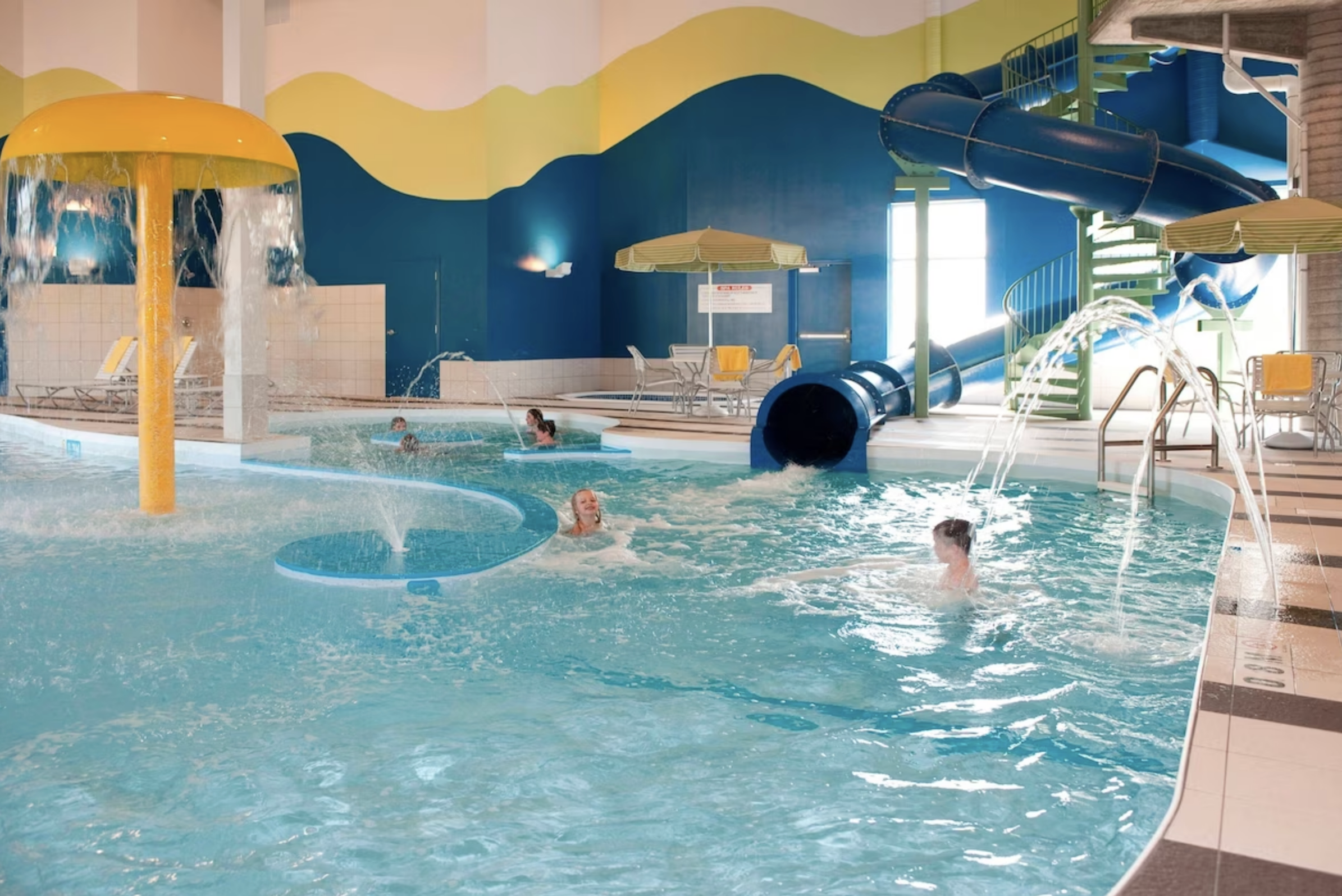 Fairfield Inn & Suites by Marriott Winnipeg Pool with Waterslide