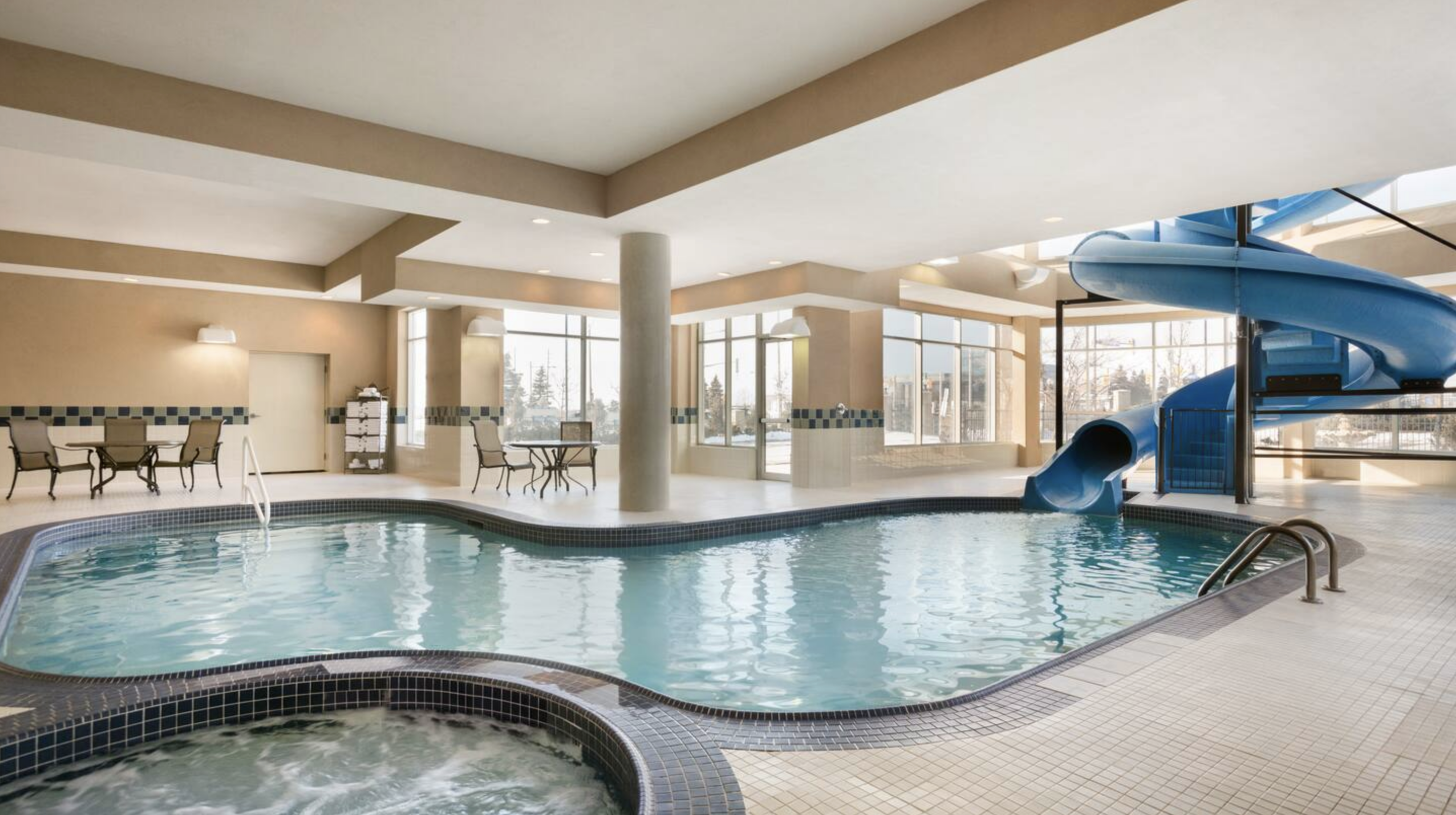 Hilton Garden Inn Toronto-Vaughan  - hotels with waterslides in Toronto