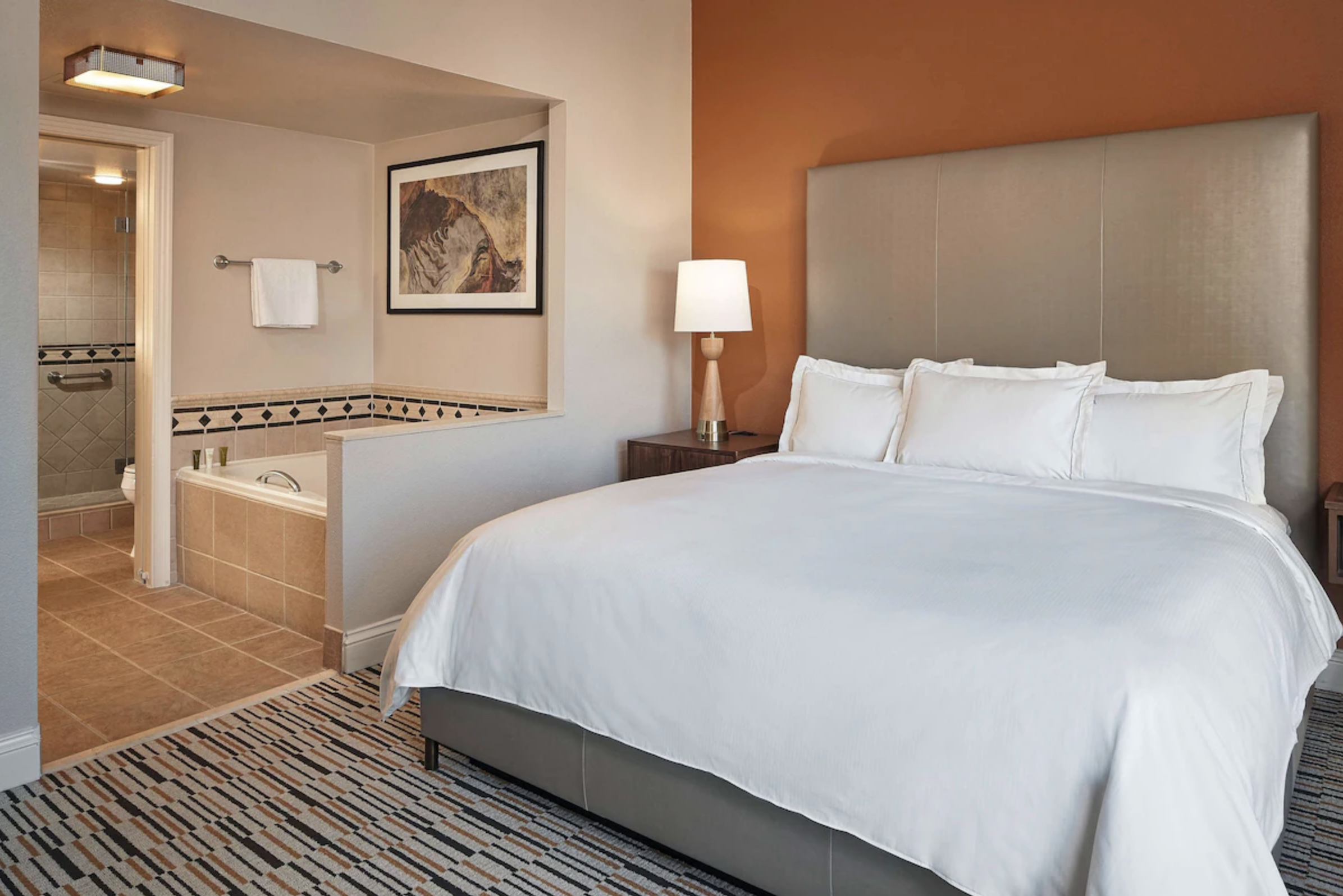 Hilton Grand Vacations Club on the Las Vegas Strip - Suite, 1 King Bed, Accessible, Kitchen (Mobility & Hearing)