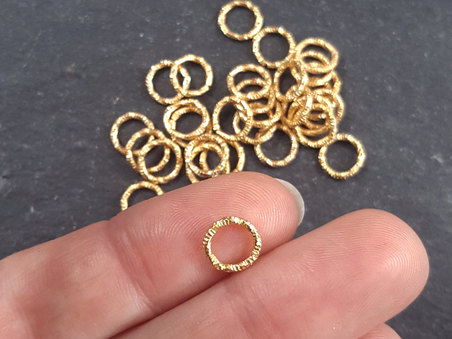 8mm Twisted Etched Jump Rings 22k Gold Plated - 30pcs – LylaSupplies