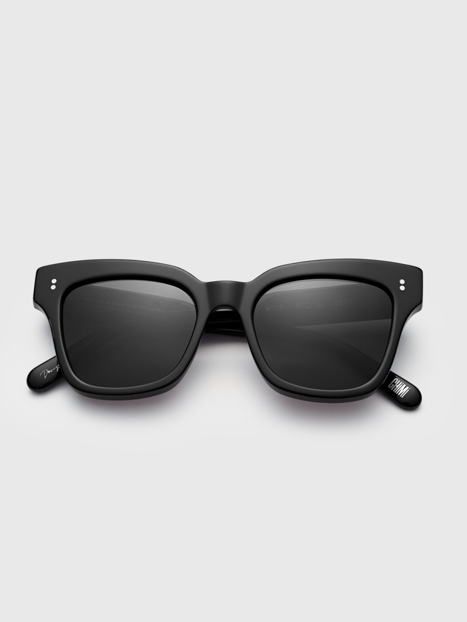 Chimi Berry #005 Black Sunglasses - Saint Bernard