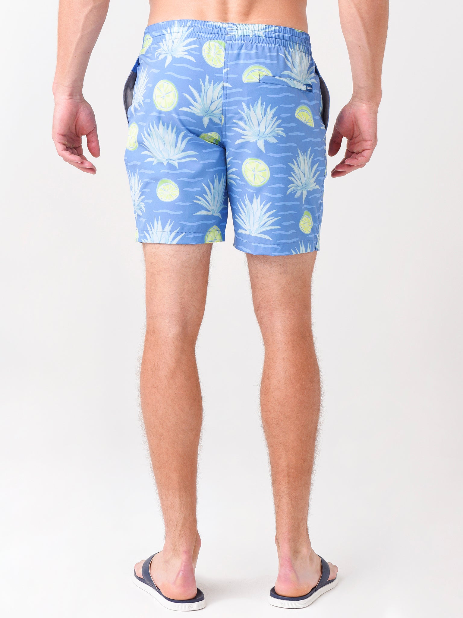 Chubbies Mens The Salt Times 7 Stretch Swim Trunk Saint Bernard 