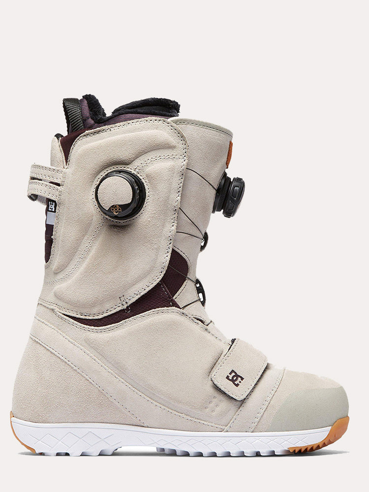 dc mora snowboard boots