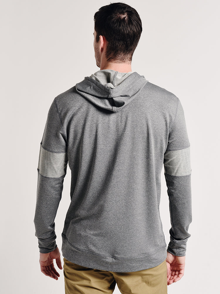 vuori zion half zip