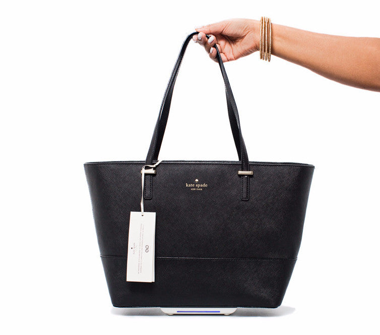 Small Harmony Black Leather Tote: Purse that Charges Phone | Everpurse