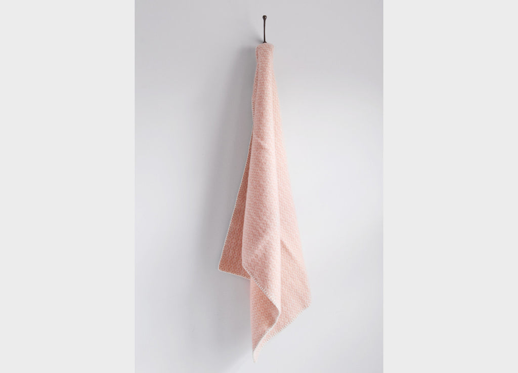 Pink Throws | The British Blanket Company