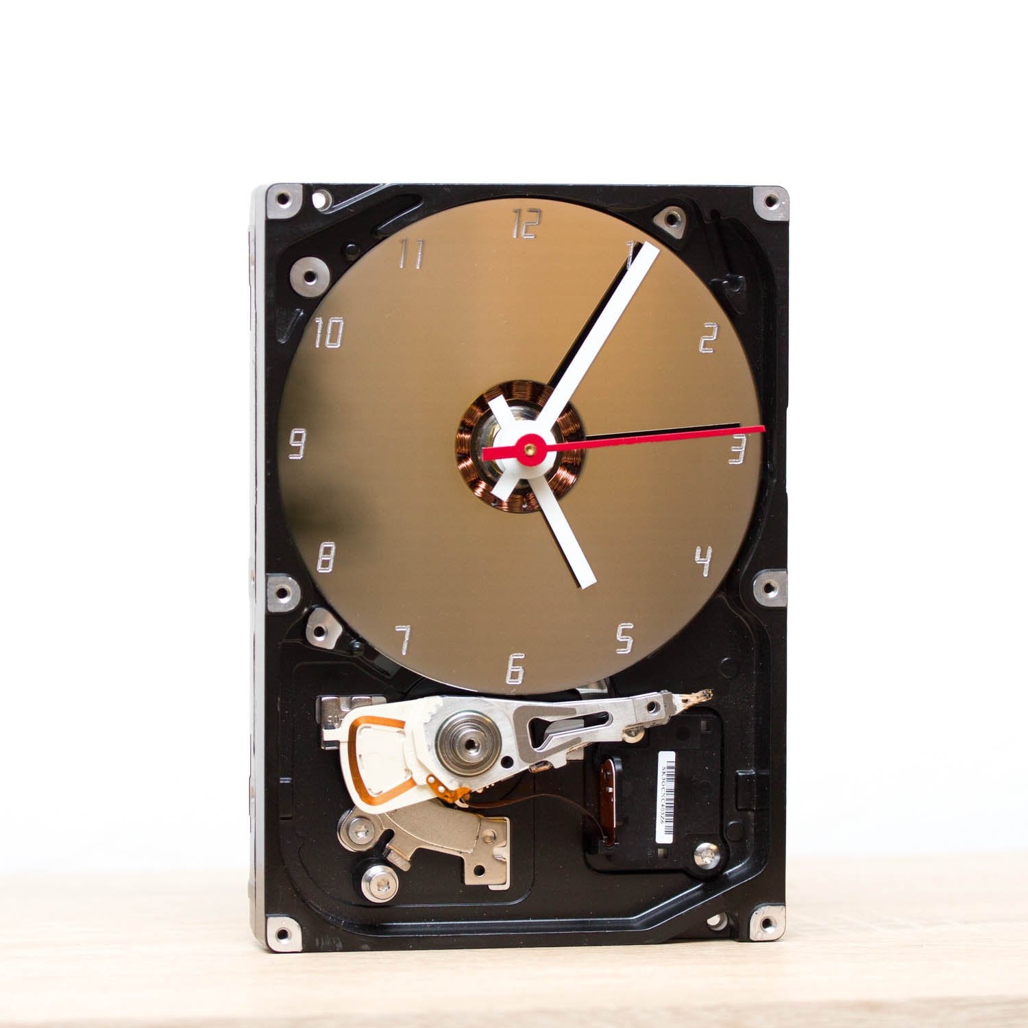 Desk Clock Made Of Recycled Hdd Drive Recomputing