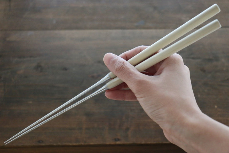 chopstick handling