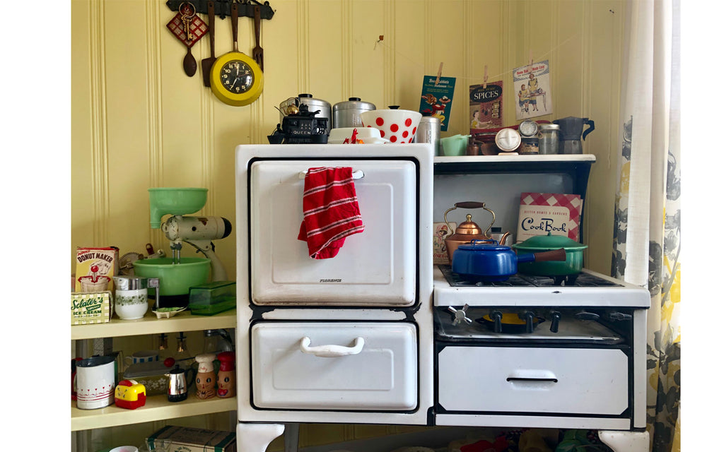 Penny's Vintage Home: Busy Bee Summer Kitchen Tour