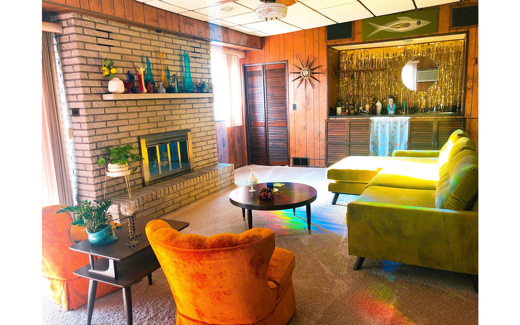 House Tour: vanessa's mid century style lounge