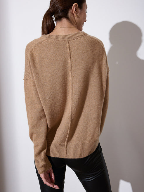 Women's V-neck Layered Pullover Sweater in Camel with White