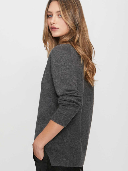 Brochu Walker Women's Lace Vee Looker Pullover, Charcoal