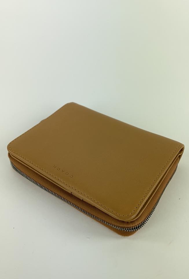Coach Light Brown Leather Compact Wallet 1CO128 – Bagriculture