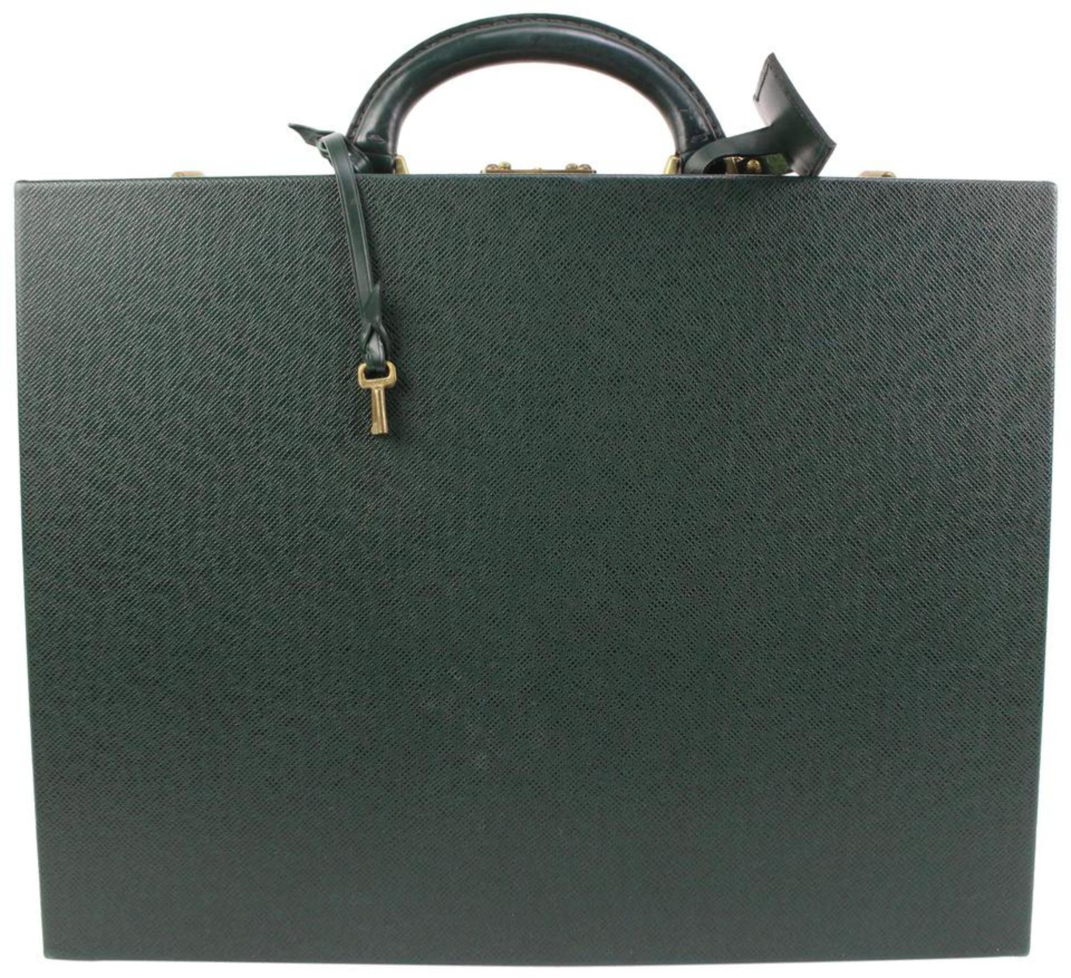 美品] Louis Vuitton Taiga Diplomat Trunk | www.unimac.az