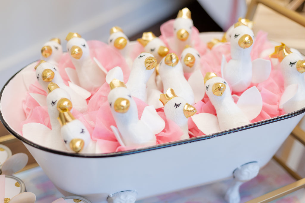 Swan Party Favors