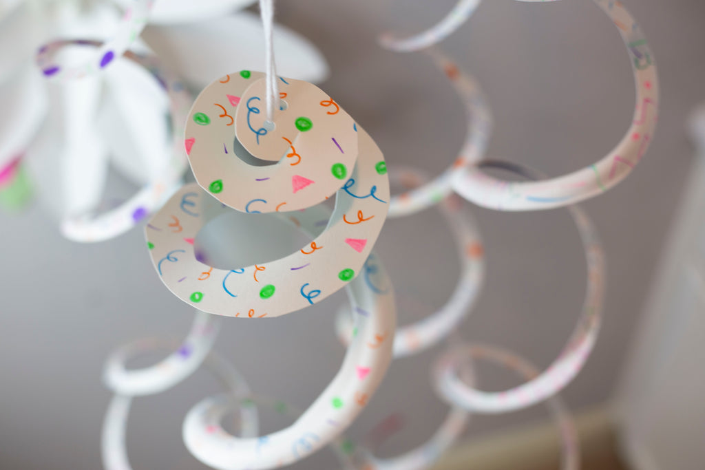 DIY Paper Plate Mobile