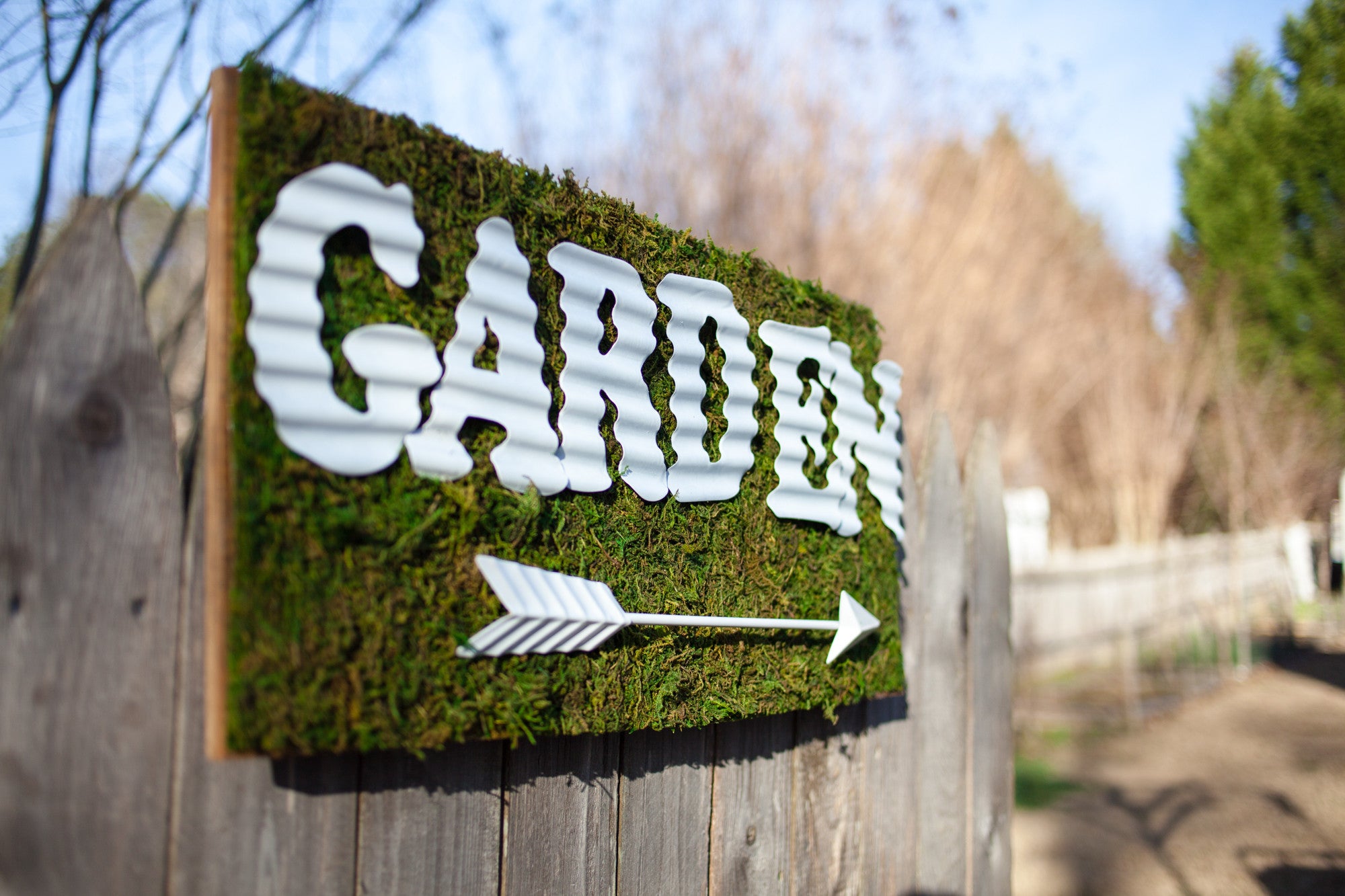 DIY Garden Moss Sign