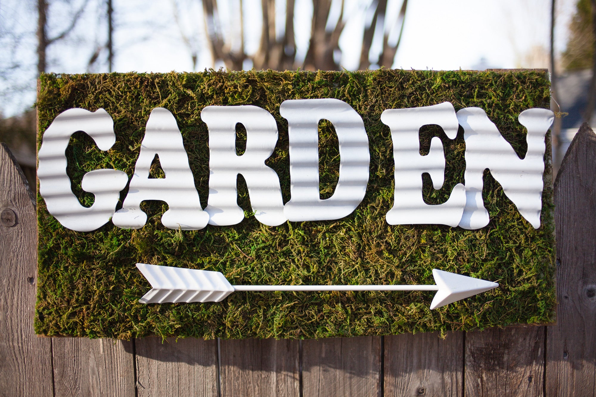 DIY Garden Moss Sign