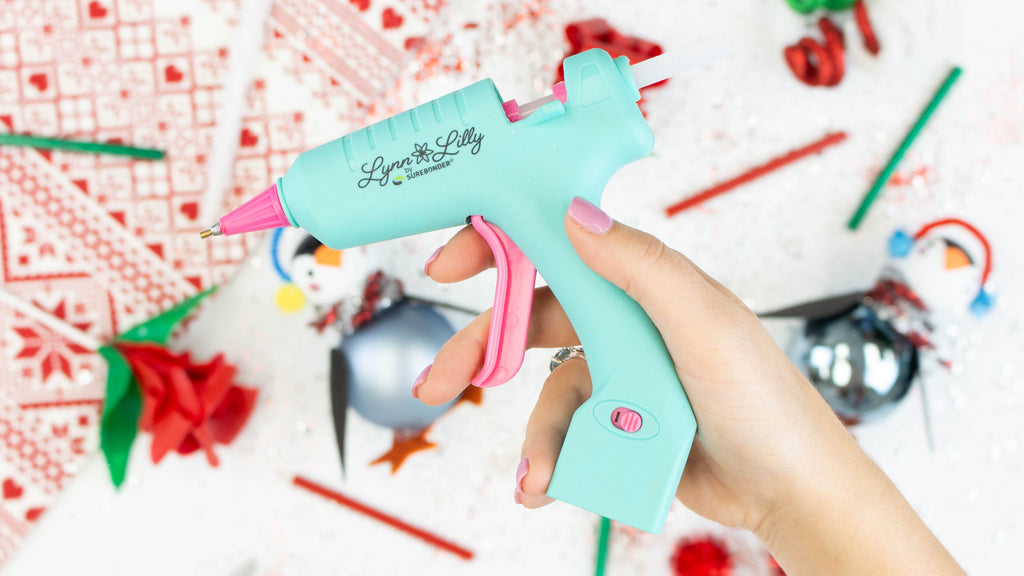Ornament craft for kids - A girl and a glue gun