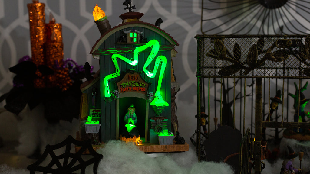 Lemax Spooky Town Halloween Collection Village Set-Up