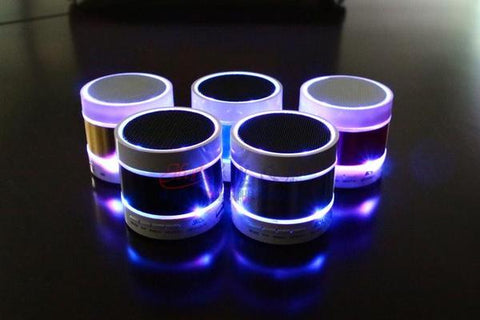 Mini bluetooth LED LIGHT zvočnik - črn