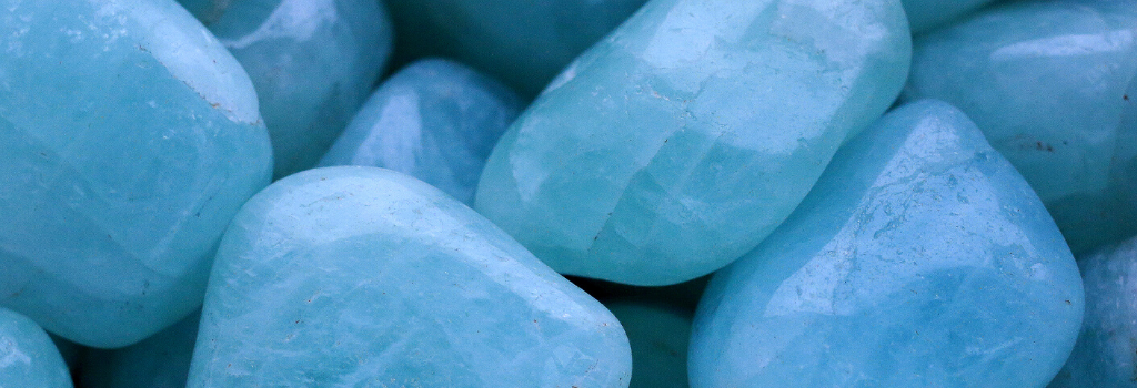 Aquamarine Crystals for Fertility and Pregnancy