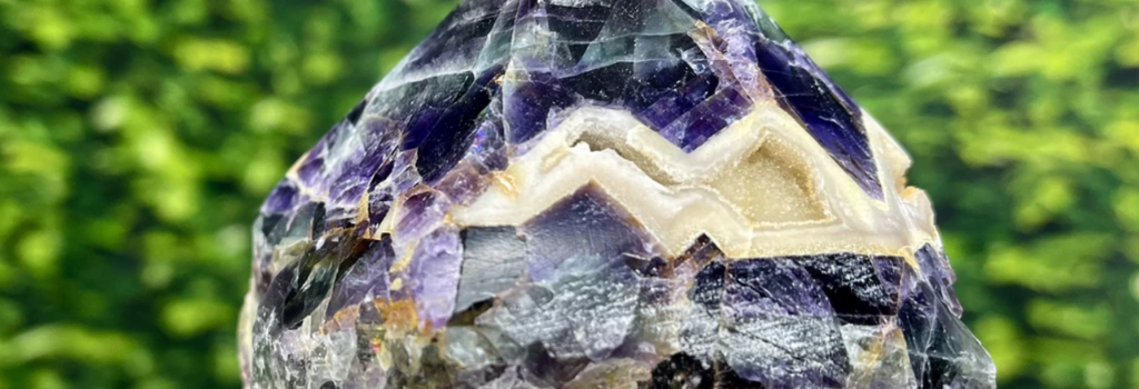 https://cosmiccuts.com/collections/fluorite