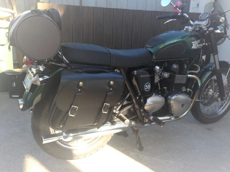 Bonneville t100 store saddlebags