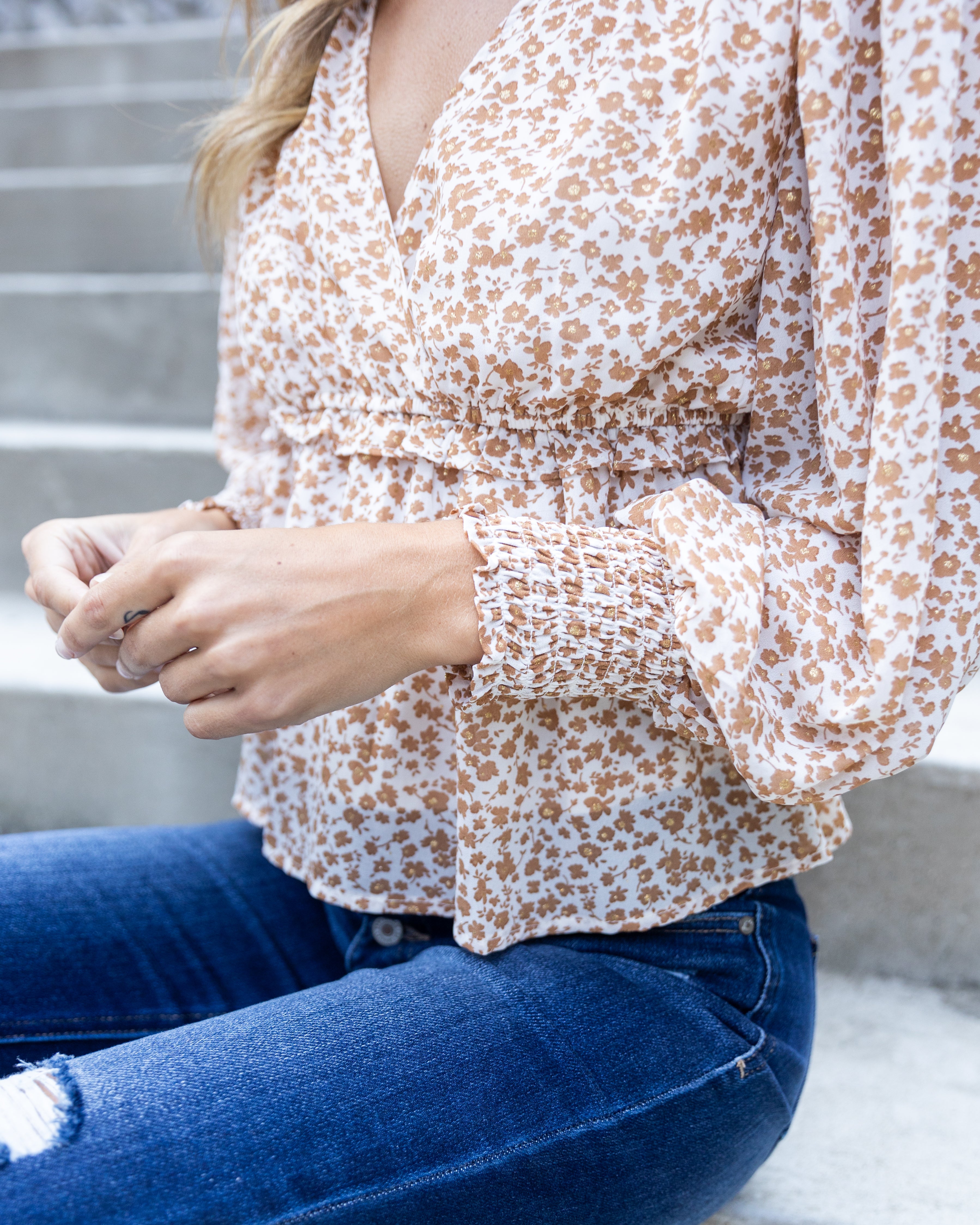 Meadow V-Neck Ditsy Floral Top - Off White