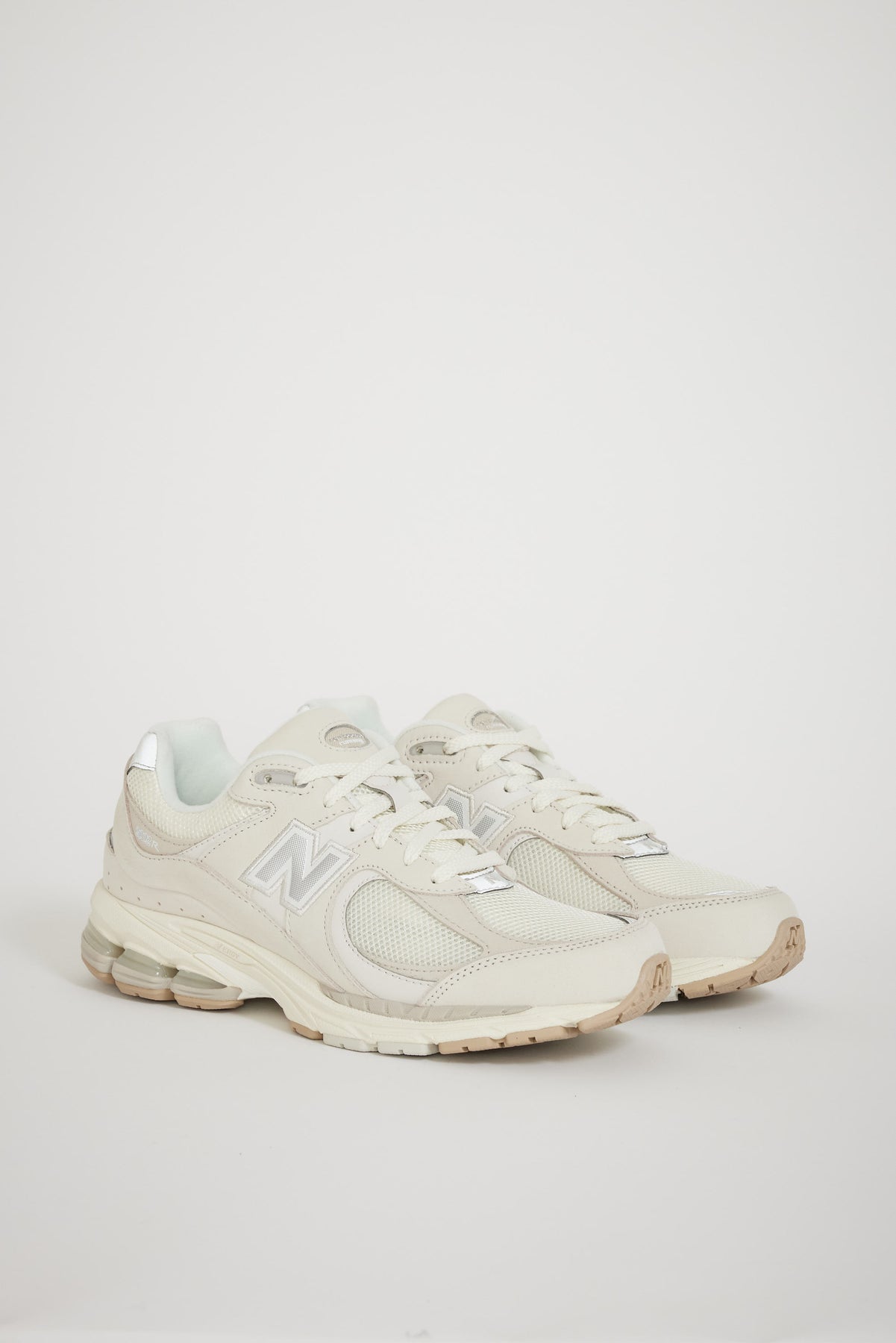 New Balance M2002R Linen Fog / Sea Salt / Timberwolf | Maplestore