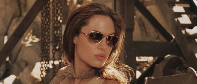 Angelina Jolie Wearing Aviator Sunglasses in Mr and Mrs Smith