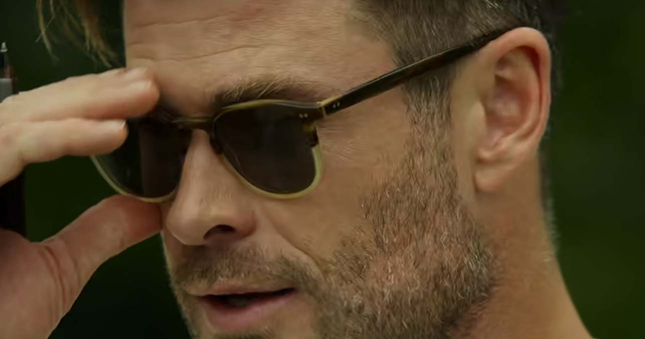 Chris Hemsworth Sunglasses in Spiderhead