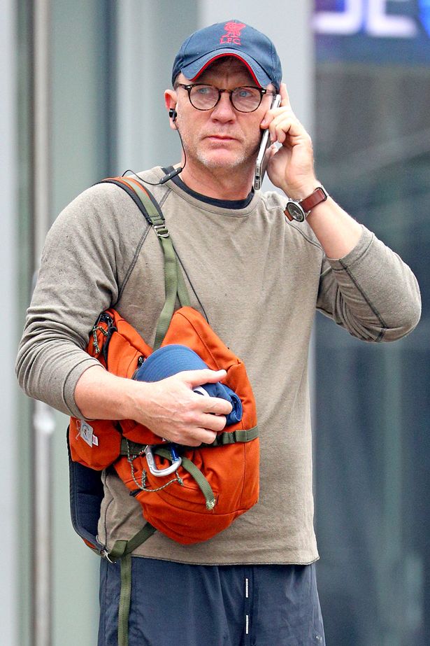 Daniel Craig spotted wearing Christopher Cloos glasses