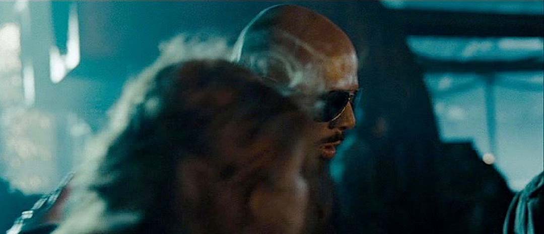 Side view of black man wearing Aviator sunglasses in Terminator 4 movie