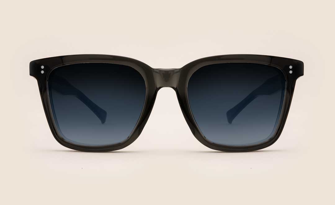 Square black sunglasses frame with blue coloured sun lenses