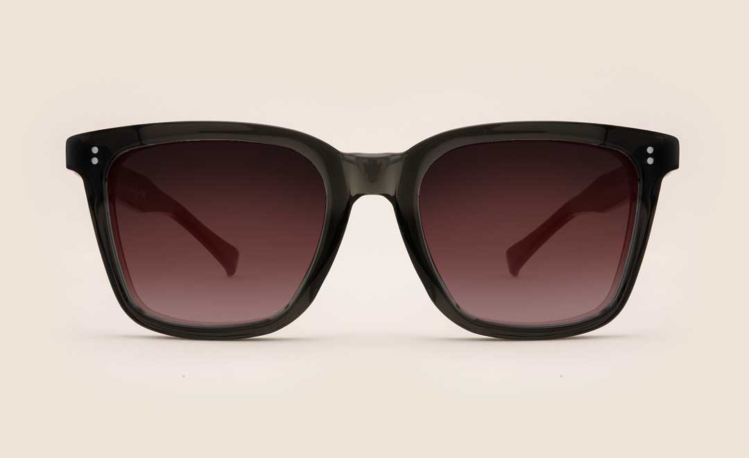 Square black sunglasses frame with red coloured sun lenses