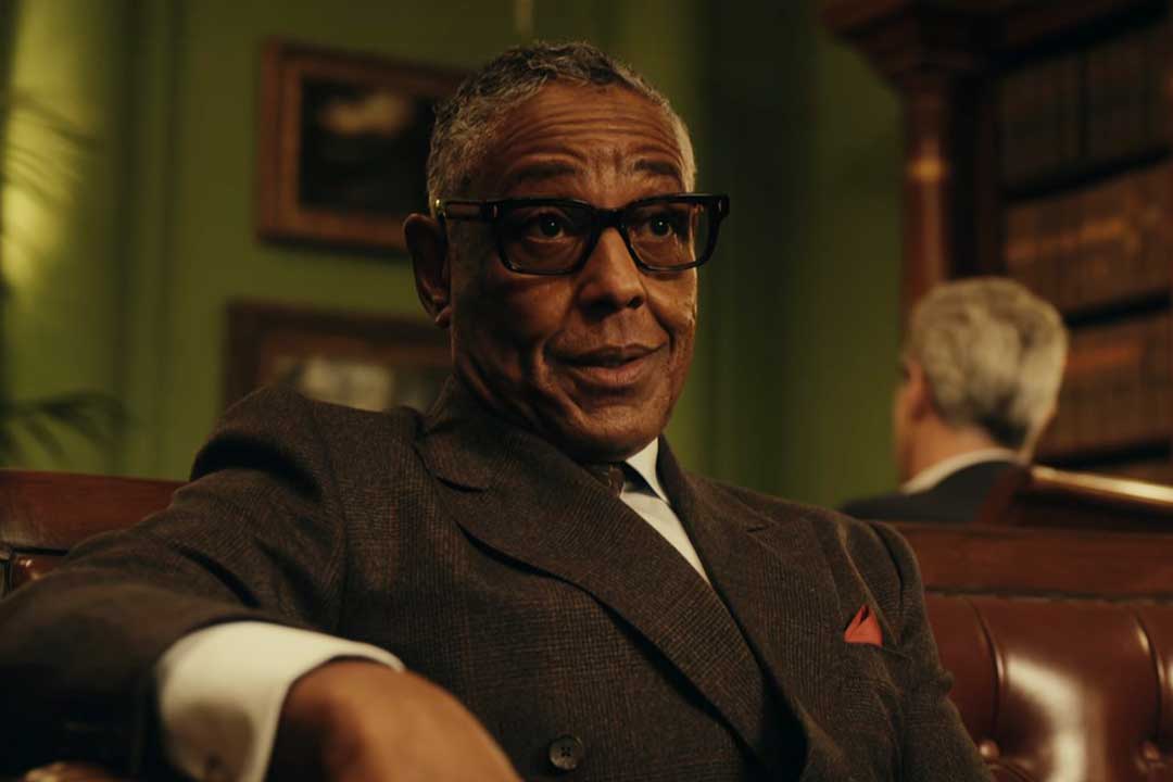 Stanley Johnston wearing Jacques Marie Mage thick frame eyeglasses in the Netflix drama The Gentleman