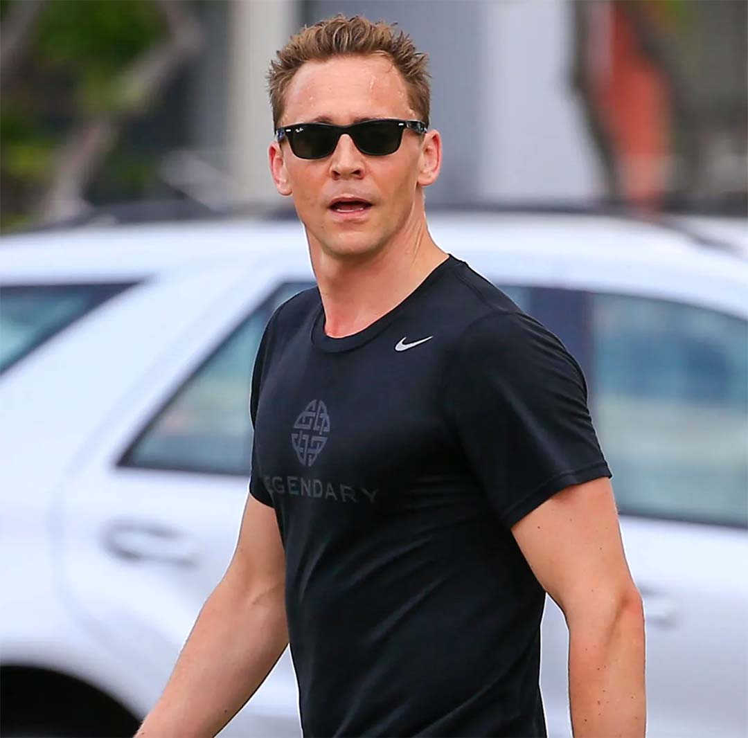 Tom Hiddleston Spotted wearing Ray Ban 2132 Sunglasses whilst running