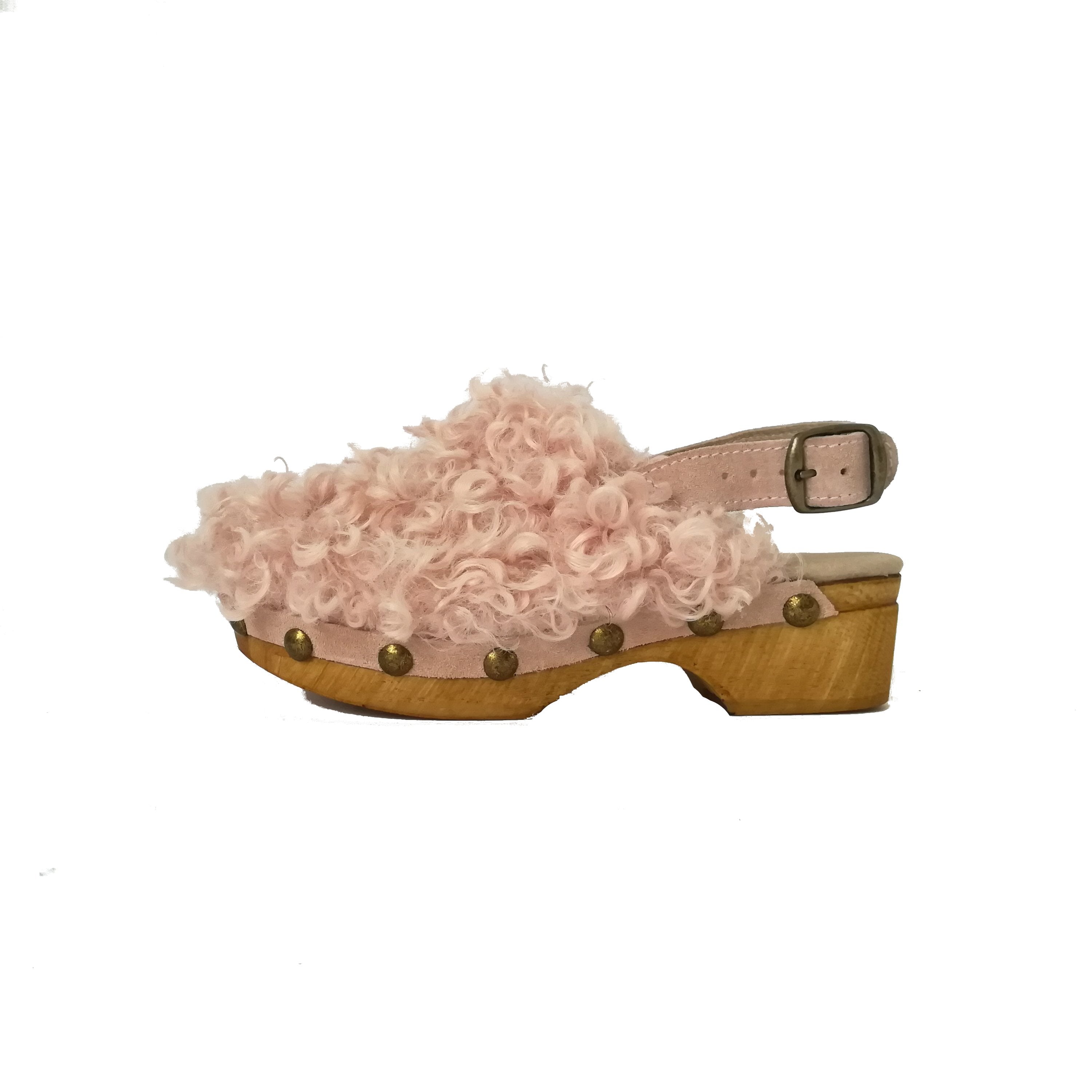 fuzzy clogs